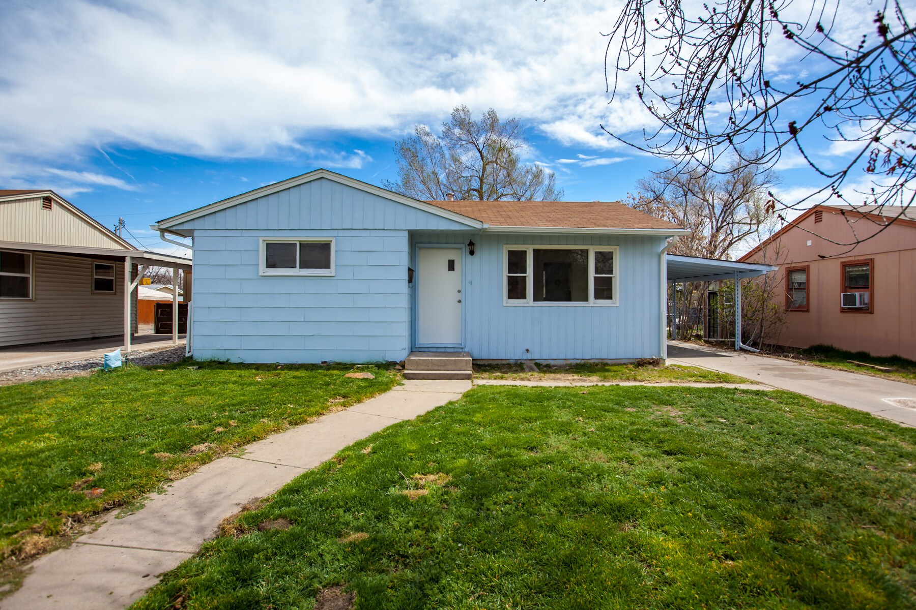 Selling to us v/s Local real estate agent
